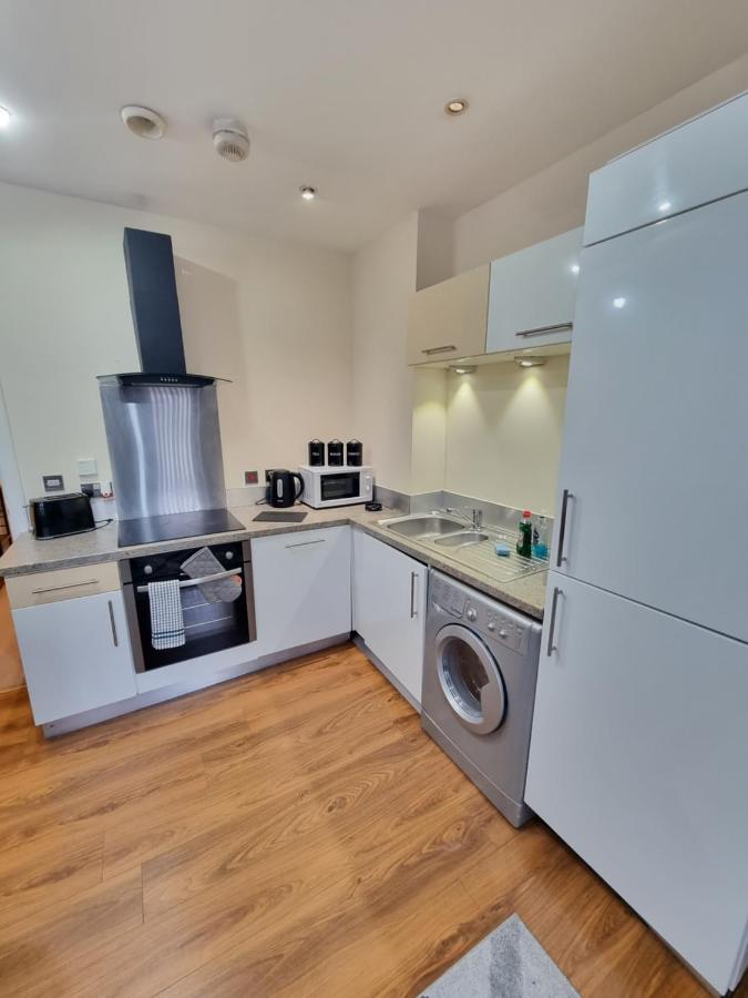 2 Bedroom - City Centre Location - Perfect For Family'S Bradford (West Yorkshire) Exterior foto